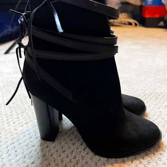 Steve Madden Women's Gaybel Ankle Bootie Size 8.5 - Picture 6 of 9